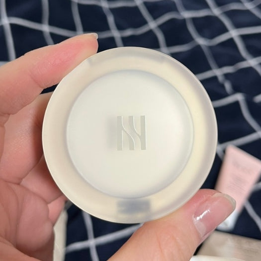Hera Skin Radiant Glow Balm
Luminous Finish